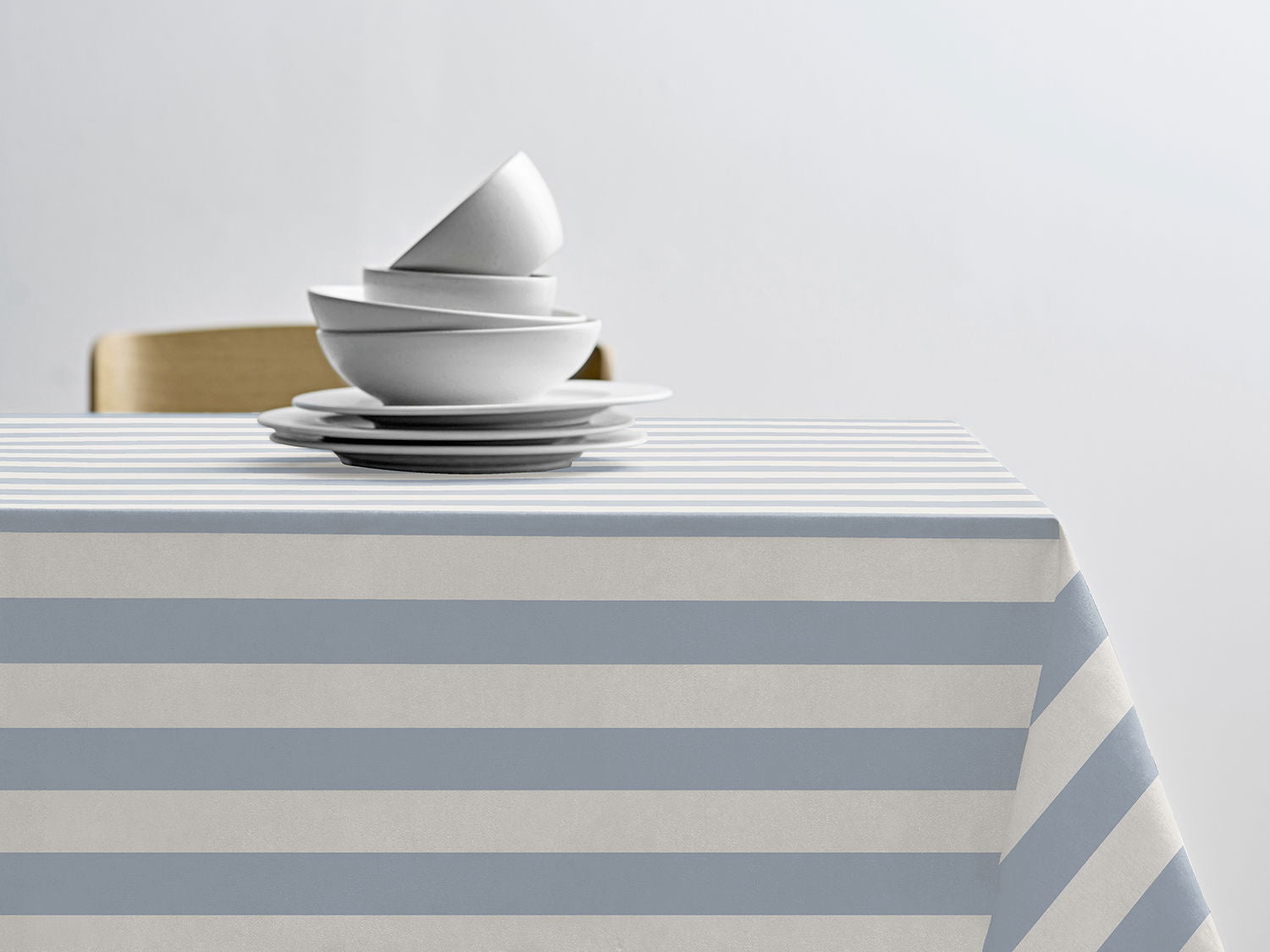 Södahl Parallel vandafafvisende akryldug i linen blue med antislip - tilpasses i ønskede mål og leveres rullet på rør