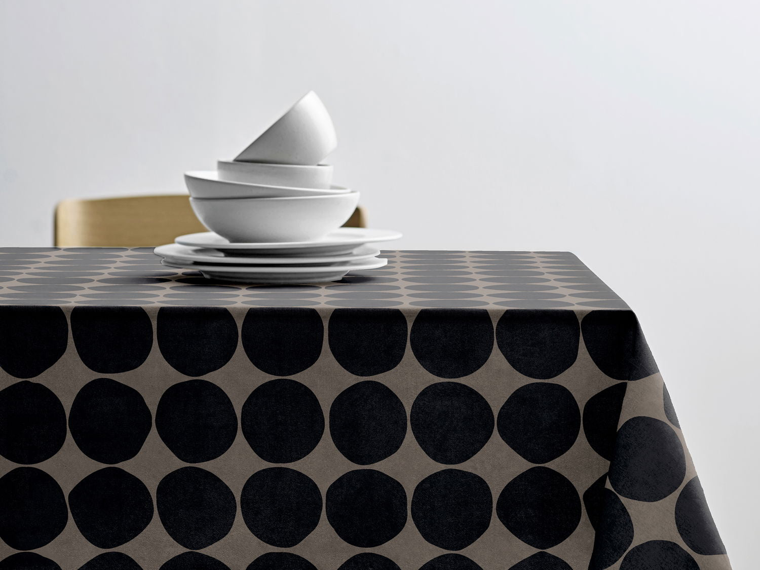 Södahl Bubbles vandafvisende akryldug i jordfarve med antislip - tilpasses i ønskede mål og leveres rullet på rør