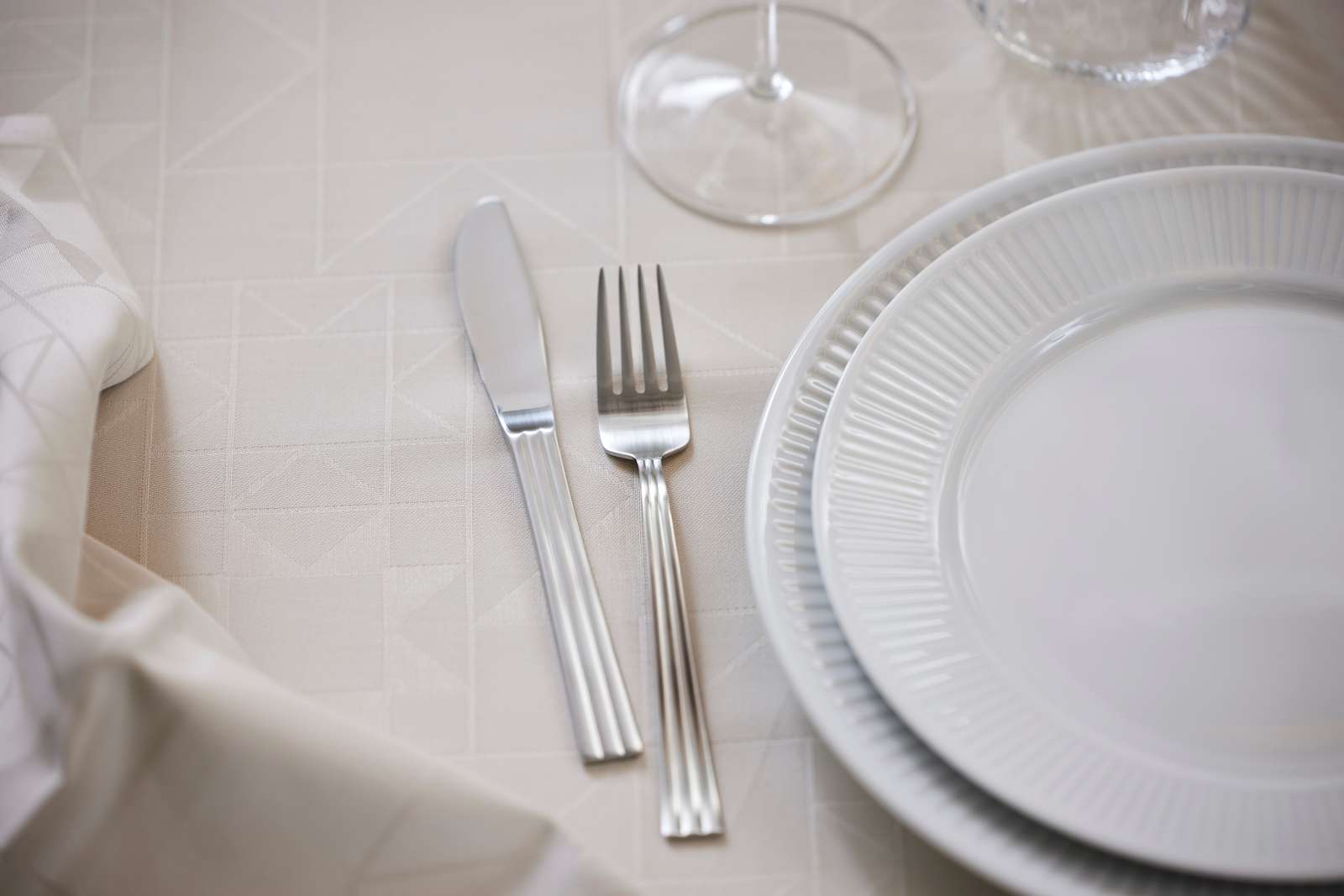 Södahl Star Damask Juledug – Beige 140 × 270 cm