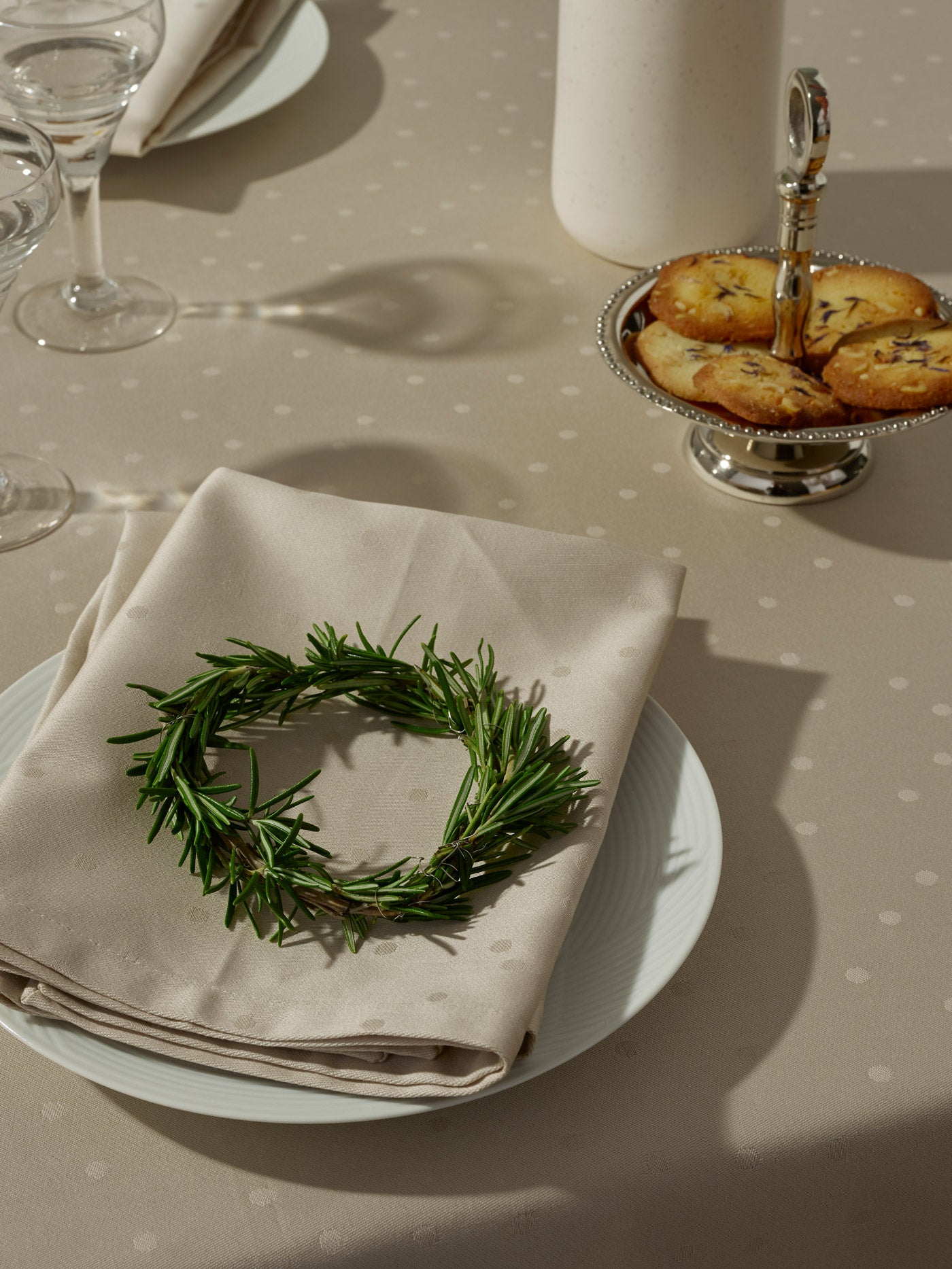 Compliments Confetti Damask stofservietter 45 x 45 cm – Cremefarvet (Moon)