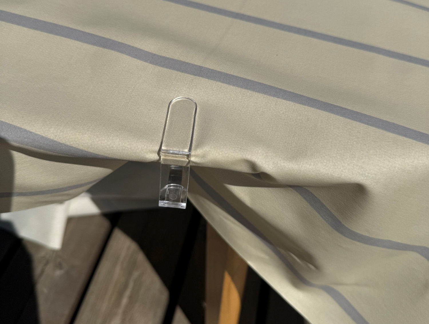 Transparente dugklemmer – 4 stk. til bordplader op til 30 mm