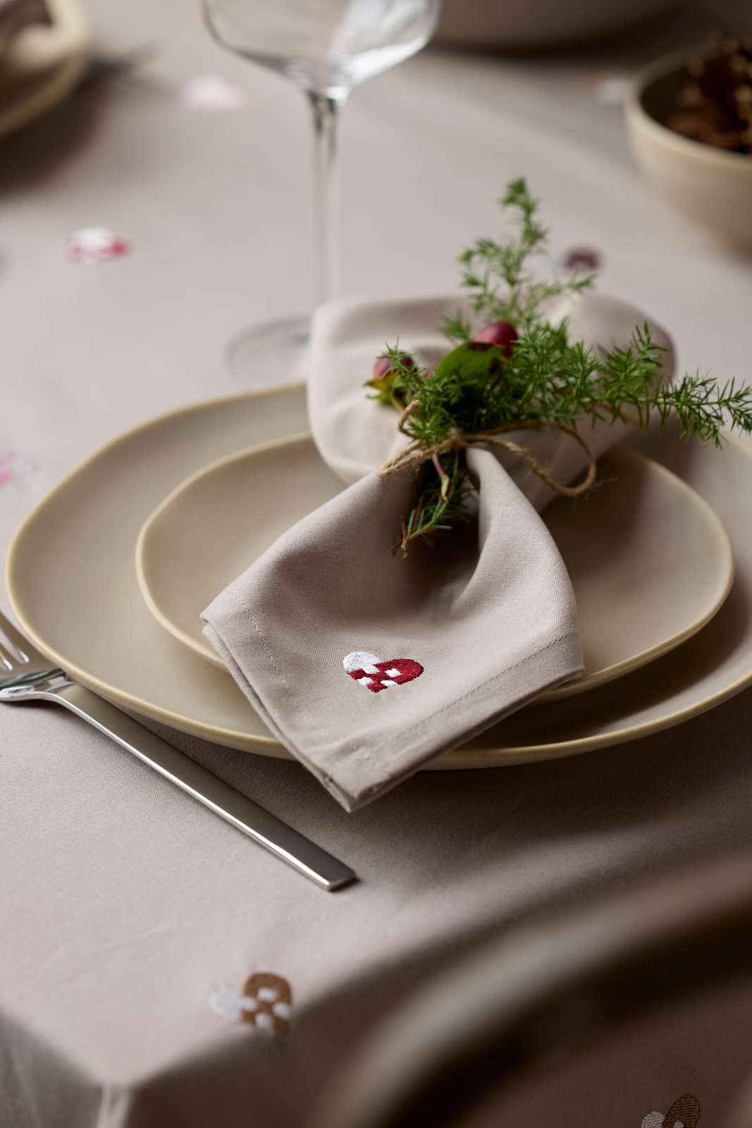 Södahl Christmas Hearts stofserviet – (hørfarvet)